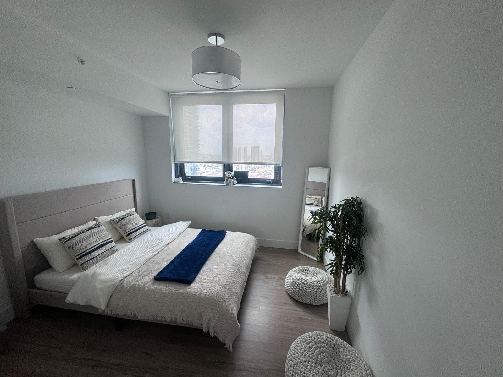 Modern Downtown Miami Bedroom with Ocean View - 2