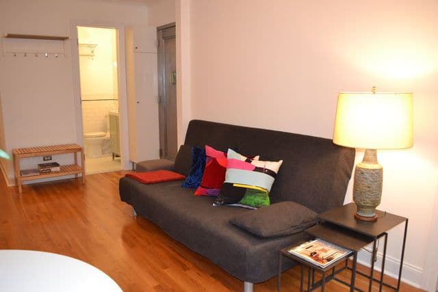 CHARMING 1 BED/ 1 BATH APARTMENT IN DOWNTOWN PALO ALTO - 4